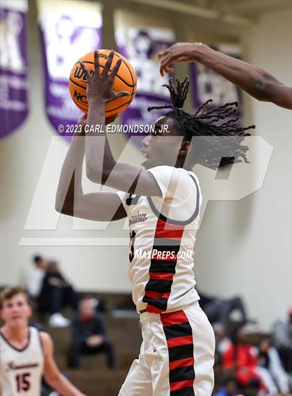Thumbnail 2 in Central Catholic @ Rossview photogallery.