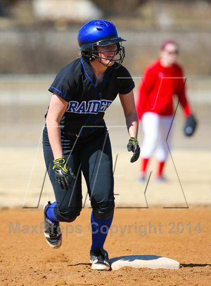 Thumbnail 3 in Sunnyvale vs Ponder (LCS/Argyle Softball Tournament) photogallery.