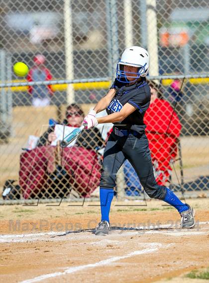 Thumbnail 3 in Sunnyvale vs Ponder (LCS/Argyle Softball Tournament) photogallery.