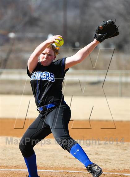 Thumbnail 3 in Sunnyvale vs Ponder (LCS/Argyle Softball Tournament) photogallery.