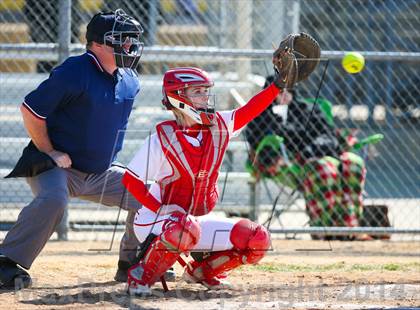 Thumbnail 1 in Sunnyvale vs Ponder (LCS/Argyle Softball Tournament) photogallery.