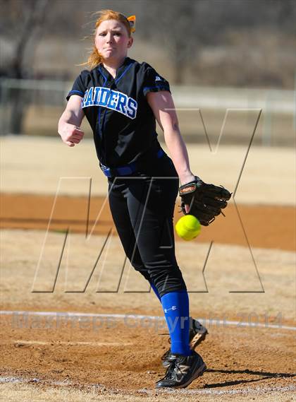 Thumbnail 2 in Sunnyvale vs Ponder (LCS/Argyle Softball Tournament) photogallery.
