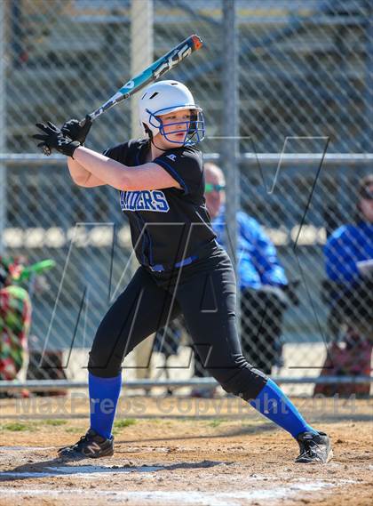 Thumbnail 1 in Sunnyvale vs Ponder (LCS/Argyle Softball Tournament) photogallery.