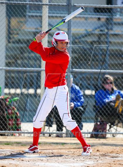 Thumbnail 3 in Sunnyvale vs Ponder (LCS/Argyle Softball Tournament) photogallery.