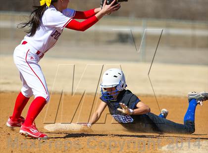 Thumbnail 2 in Sunnyvale vs Ponder (LCS/Argyle Softball Tournament) photogallery.