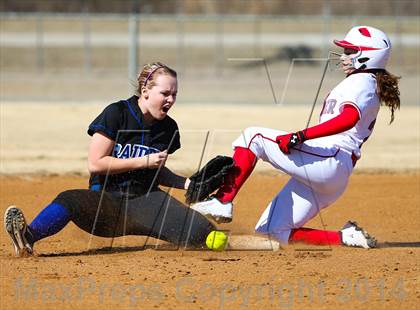 Thumbnail 2 in Sunnyvale vs Ponder (LCS/Argyle Softball Tournament) photogallery.