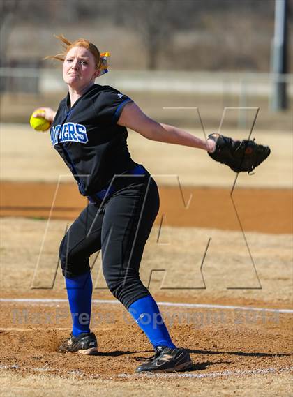 Thumbnail 1 in Sunnyvale vs Ponder (LCS/Argyle Softball Tournament) photogallery.