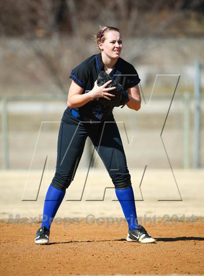 Thumbnail 2 in Sunnyvale vs Ponder (LCS/Argyle Softball Tournament) photogallery.