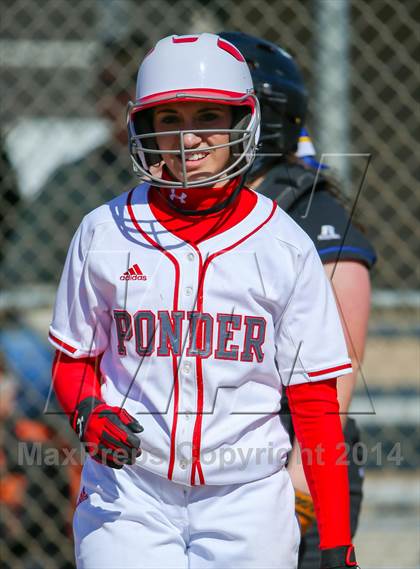 Thumbnail 3 in Sunnyvale vs Ponder (LCS/Argyle Softball Tournament) photogallery.