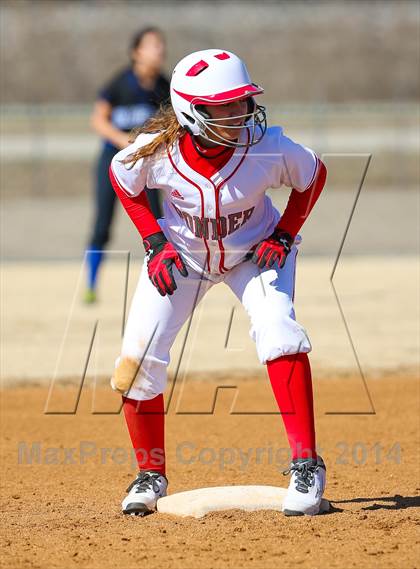 Thumbnail 1 in Sunnyvale vs Ponder (LCS/Argyle Softball Tournament) photogallery.