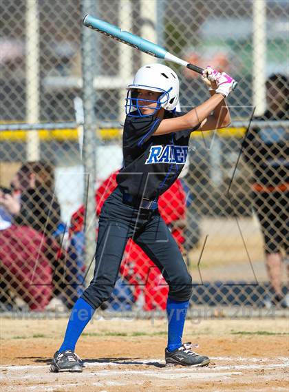 Thumbnail 3 in Sunnyvale vs Ponder (LCS/Argyle Softball Tournament) photogallery.