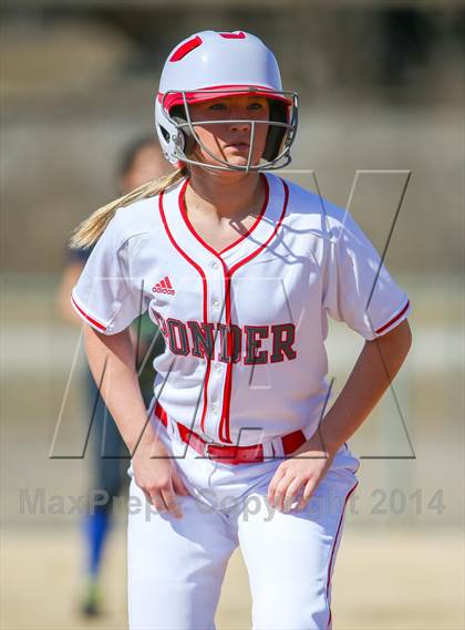 Thumbnail 2 in Sunnyvale vs Ponder (LCS/Argyle Softball Tournament) photogallery.
