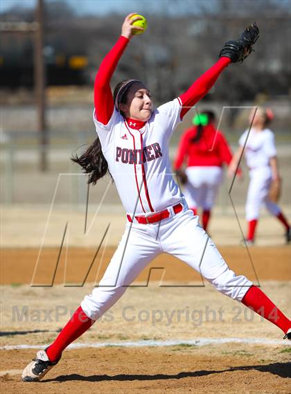 Thumbnail 2 in Sunnyvale vs Ponder (LCS/Argyle Softball Tournament) photogallery.
