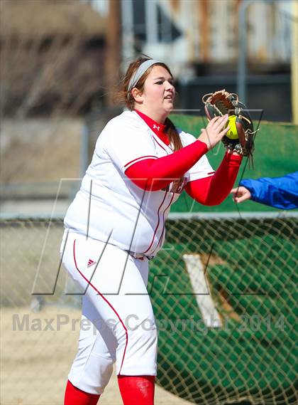 Thumbnail 2 in Sunnyvale vs Ponder (LCS/Argyle Softball Tournament) photogallery.