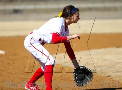 Thumbnail 2 in Sunnyvale vs Ponder (LCS/Argyle Softball Tournament) photogallery.