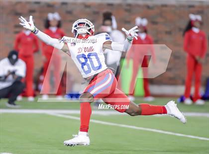 Thumbnail 3 in Duncanville vs. Mesquite (UIL 6A Area Playoff) photogallery.