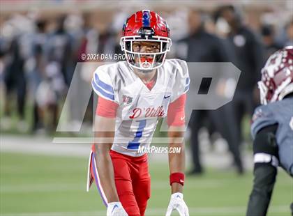 Thumbnail 2 in Duncanville vs. Mesquite (UIL 6A Area Playoff) photogallery.