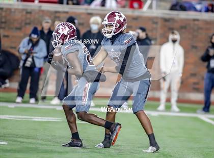 Thumbnail 1 in Duncanville vs. Mesquite (UIL 6A Area Playoff) photogallery.