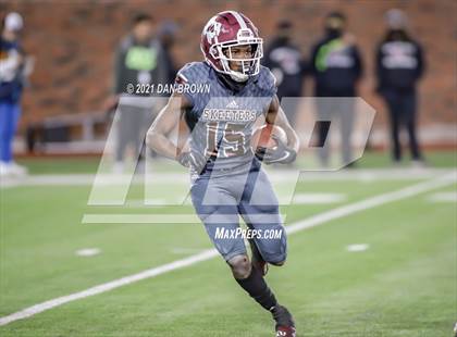 Thumbnail 1 in Duncanville vs. Mesquite (UIL 6A Area Playoff) photogallery.