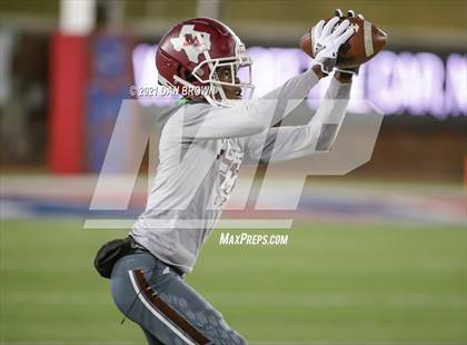Thumbnail 2 in Duncanville vs. Mesquite (UIL 6A Area Playoff) photogallery.