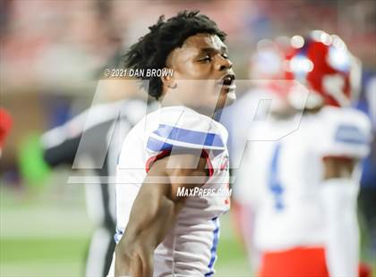 Thumbnail 2 in Duncanville vs. Mesquite (UIL 6A Area Playoff) photogallery.