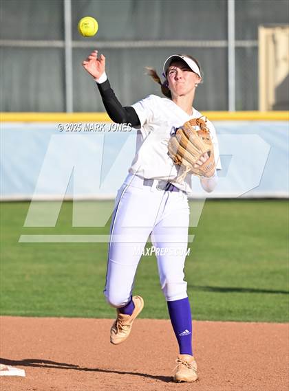 Thumbnail 3 in Yuma Catholic @ Northwest Christian photogallery.
