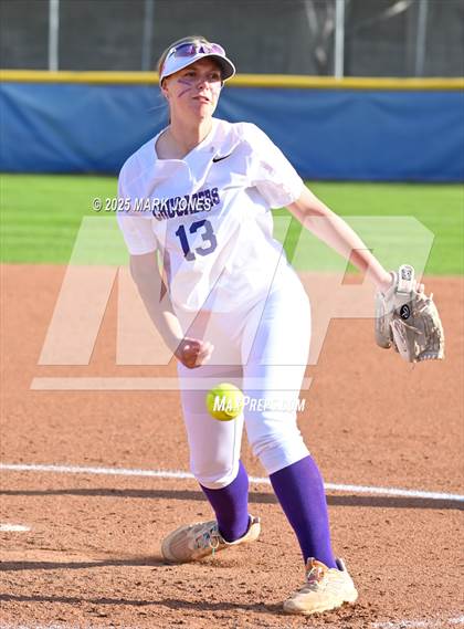 Thumbnail 3 in Yuma Catholic @ Northwest Christian photogallery.
