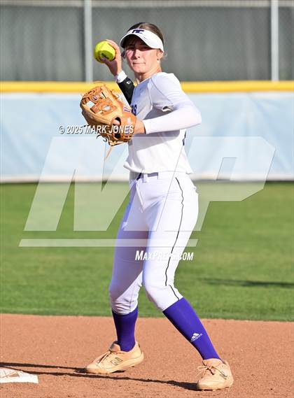 Thumbnail 2 in Yuma Catholic @ Northwest Christian photogallery.
