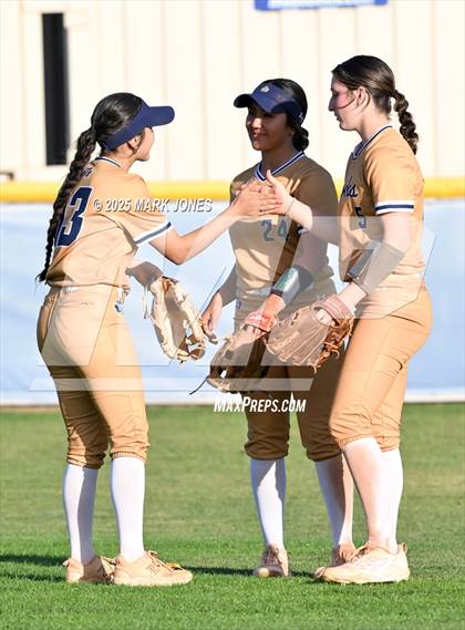 Thumbnail 2 in Yuma Catholic @ Northwest Christian photogallery.
