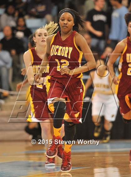Thumbnail 3 in Hickory vs. Chapel Hill (NCHSAA 3A Final) photogallery.