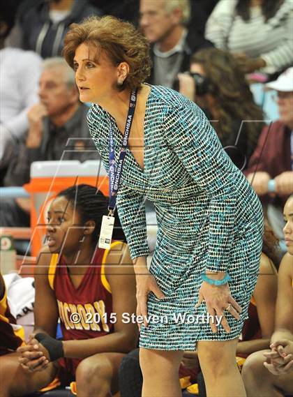 Thumbnail 3 in Hickory vs. Chapel Hill (NCHSAA 3A Final) photogallery.