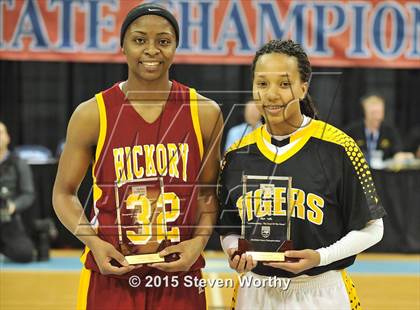 Thumbnail 2 in Hickory vs. Chapel Hill (NCHSAA 3A Final) photogallery.