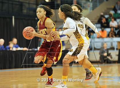 Thumbnail 3 in Hickory vs. Chapel Hill (NCHSAA 3A Final) photogallery.