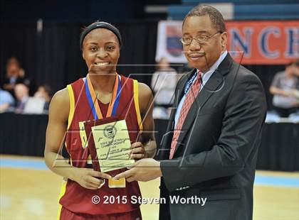 Thumbnail 3 in Hickory vs. Chapel Hill (NCHSAA 3A Final) photogallery.