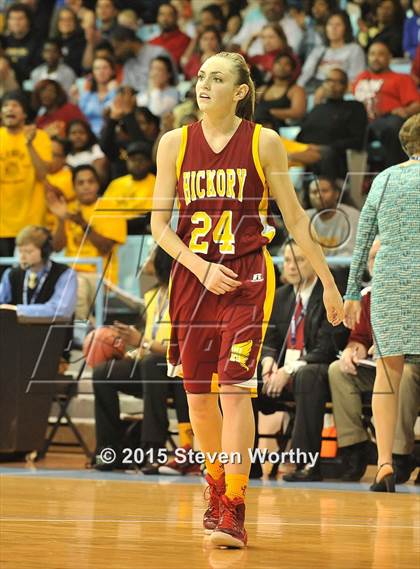 Thumbnail 2 in Hickory vs. Chapel Hill (NCHSAA 3A Final) photogallery.