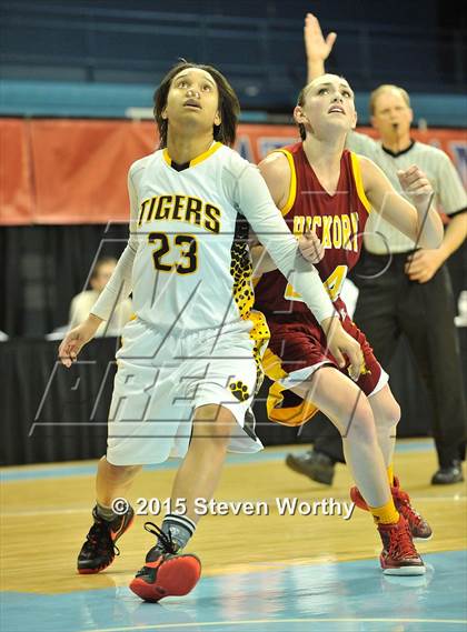 Thumbnail 1 in Hickory vs. Chapel Hill (NCHSAA 3A Final) photogallery.