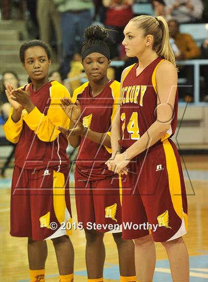 Thumbnail 2 in Hickory vs. Chapel Hill (NCHSAA 3A Final) photogallery.