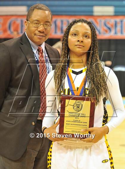 Thumbnail 2 in Hickory vs. Chapel Hill (NCHSAA 3A Final) photogallery.