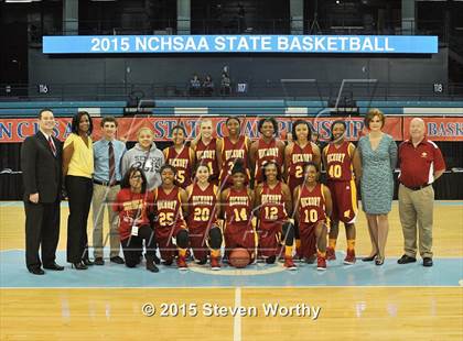 Thumbnail 3 in Hickory vs. Chapel Hill (NCHSAA 3A Final) photogallery.