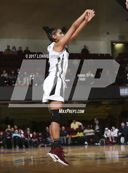 Thumbnail 2 in Our Lady of Lourdes vs Ossining (Section 1 Class AA Semifinal) photogallery.