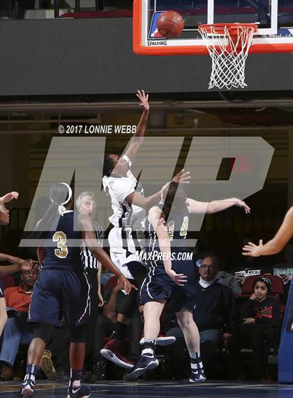 Thumbnail 2 in Our Lady of Lourdes vs Ossining (Section 1 Class AA Semifinal) photogallery.