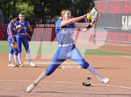 Thumbnail 1 in Point Loma vs. West Hills (CIF SDS Division 2 Final) photogallery.