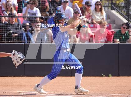 Thumbnail 3 in Point Loma vs. West Hills (CIF SDS Division 2 Final) photogallery.