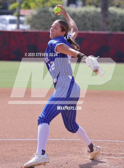 Thumbnail 2 in Point Loma vs. West Hills (CIF SDS Division 2 Final) photogallery.