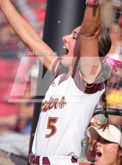Thumbnail 2 in Point Loma vs. West Hills (CIF SDS Division 2 Final) photogallery.