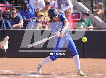 Thumbnail 2 in Point Loma vs. West Hills (CIF SDS Division 2 Final) photogallery.