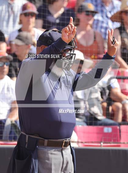 Thumbnail 1 in Point Loma vs. West Hills (CIF SDS Division 2 Final) photogallery.