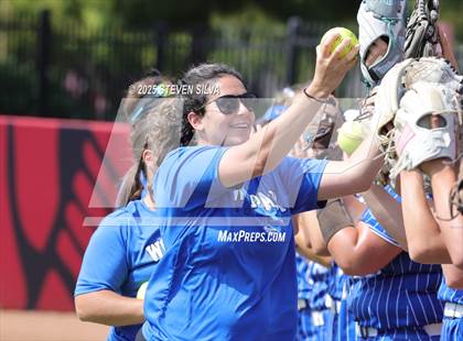 Thumbnail 3 in Point Loma vs. West Hills (CIF SDS Division 2 Final) photogallery.
