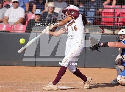 Thumbnail 1 in Point Loma vs. West Hills (CIF SDS Division 2 Final) photogallery.