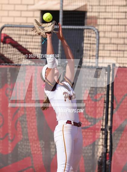 Thumbnail 3 in Point Loma vs. West Hills (CIF SDS Division 2 Final) photogallery.